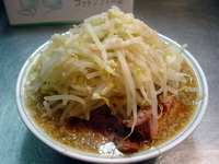 「ラーメン600円 + 味玉70円」@らーめん大 本郷店の写真