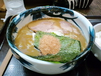 「豚骨魚介ラーメン650円+ライス（無料）」@梟 環八羽田店の写真