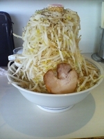 「ごじ麺 クーポン500円 中盛50円 ヤサイマシ」@大勝軒満帆 行田店の写真