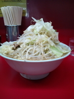 「小ラーメン（ニンニク・ヤサイマシ）」@ラーメン二郎 西台駅前店の写真