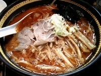 「鉄火麺（880円）」@味源熊祭 宇田川店の写真