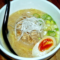 「ラーメン（カタ）580円 味玉1/2おまけ」@土竜が俺を呼んでいるの写真