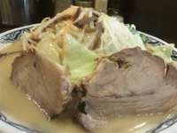 「野菜盛トンコツ味噌らぁめん 900円」@博多麺房 赤のれん 西麻布本店の写真