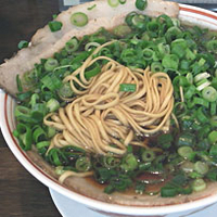 「チャーシュー麺大、葱増し、麺硬め」@麺や 太華の写真