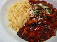 「汁無し麻辣麻婆豆腐麺（小ライス付）」@麻辣チャオの写真