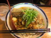 「蛮辛らぁめん豚乗せ金曜限定10食￥1000」@らぁめん 葉月の写真