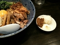 「肉味噌まぜそば[並]（680円）」@つけ麺 弐☆゛屋の写真