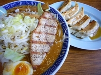 「味噌ラーメン（750円）+餃子（350円）+ソフトドリンク[オレ」@優勝軒 柏店の写真