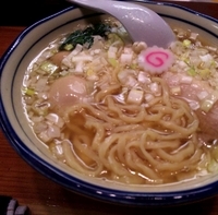 「中華そば（小）+味玉+長ネギマシ（830円）」@銀座 朧月の写真