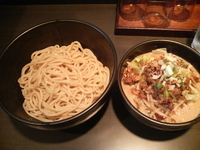 「たっぷり野菜つけ麺・中（330g）」@ラーメン本城の写真