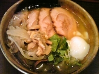 「貝だしとんこつチャーシューメン+温玉+あさりと野菜」@ラーメン 凌駕堂の写真