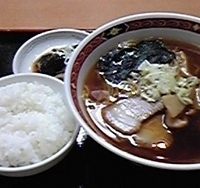 「ランチ【ら～めん・中華ナス・ライス】（650円）」@らーめん亭 壱柳 越谷駅前店の写真