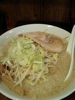 「しょうゆらーめん」@ぼすやの写真