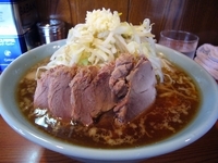 「ぶた入り小ラーメン[ヤサイニンニク]（700円）」@ラーメン二郎 亀戸店の写真