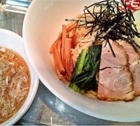 「つけそば（小）+チャーハン（小）700円+300円」@中華そば まるきの写真