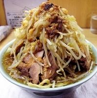 「国産豚メン + 麺ちょい増し + （ヤサイ・アブラ）」@ラーメン富士丸 北浦和店の写真