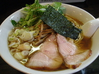 「支那そば（650円）+大盛り（100円）+野菜増し（50円）」@よってていの写真