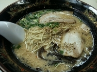 「ラーメン[はりがね]（650円）」@元祖中州ラーメン一竜の写真