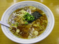 「手もみラーメン+餃子」@福しん 大泉学園店の写真