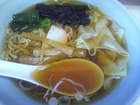 「ワンタン麺（450円）+餃子（300円）」@珉珉の写真