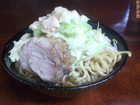 「小ラーメン（麺硬、ニンニクマシマシ、アブラ）」@ラーメン二郎 めじろ台法政大学前店の写真