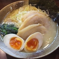 「鶏たくみラーメン（こってり） ￥930」@横浜家系ラーメン たくみ家の写真
