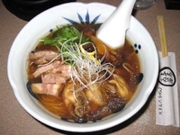 「蛎蠣らーめん 900円」@与ろゐ屋の写真