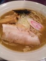 「らーめん（中盛り）【780円】」@三ツ矢堂製麺 大森店の写真