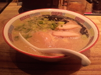 「ラーメン+半熟煮玉子+黒香油+替玉*2-クーポン券=750円」@一風堂 大森店の写真