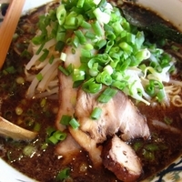 「黒てりらーめん750円+150円（大盛り）」@麺屋はじめの写真