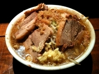 「豚ラーメン（にんにく・からめ）」@ラーメン荘 その先にあるものの写真