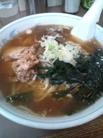 「ラーメン 半チャーハンセット」@手作り餃子とラーメンの店 七十番の写真