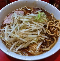 「麺少なめ（ニンニク少し￥700）」@ラーメン二郎 仙川店の写真