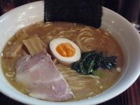 「昔風醤油らぁめん大盛り太麺麺固」@明星の写真