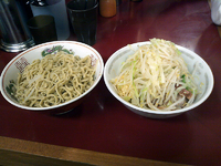 「小ラーメン（650円）+グッチズカレー（200円）」@ラーメン二郎 相模大野店の写真