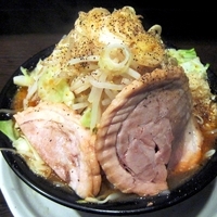 「野菜ラーメン 辛い味 並盛（200g）ニンニク」@麺屋 一心の写真