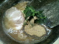 「武士系豚骨ラーメン」@家系豚骨ラーメン 戦國家の写真