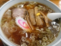 「中華麺 半々（700円）（麺とワンタン）」@中華そば専門店 勝やの写真