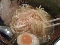 「ねぎ塩ラーメン（中太麺） 830円」@火門拉麺の写真