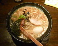 「東京とんこつ+味付たまご(600+100円)」@がつん堂の写真