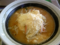 「濃厚チーズラーメン￥800」@うまいめんくい亭 日立川尻店の写真