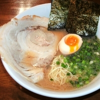 「とんこつラーメン（550円）」@ラーメン 秀華の写真