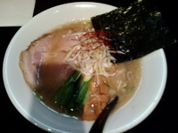 「ラーメン（700円）」@銀座ラーメンの写真