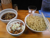 「つけ麺大盛（780円）+チャーシュー丼（280円）」@中華そば・つけめん 甲斐の写真