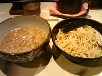 「メガ豚煮干つけめん（730円）+チャーマヨ丼（100円）」@福たけSEVENの写真