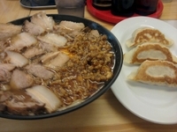 「激辛チャーシュー麺セット 800円」@北大塚ラーメンの写真