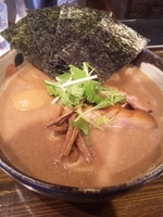 「特製中華そば【950円】」@中華そば 椿 蒲田店の写真