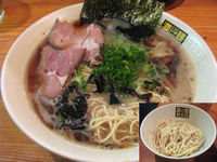 「博多そば（スープ増し,特製マー油）+替え玉@680+100」@濃菜麺 井の庄の写真