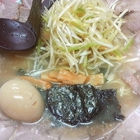 「ネギチャーシューメン （味玉トッピング）」@壱発ラーメン 八王子店の写真
