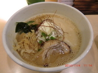 「じゃがバター味噌ラーメン（ミニポテ丼セット）」@らーめんまごころの写真